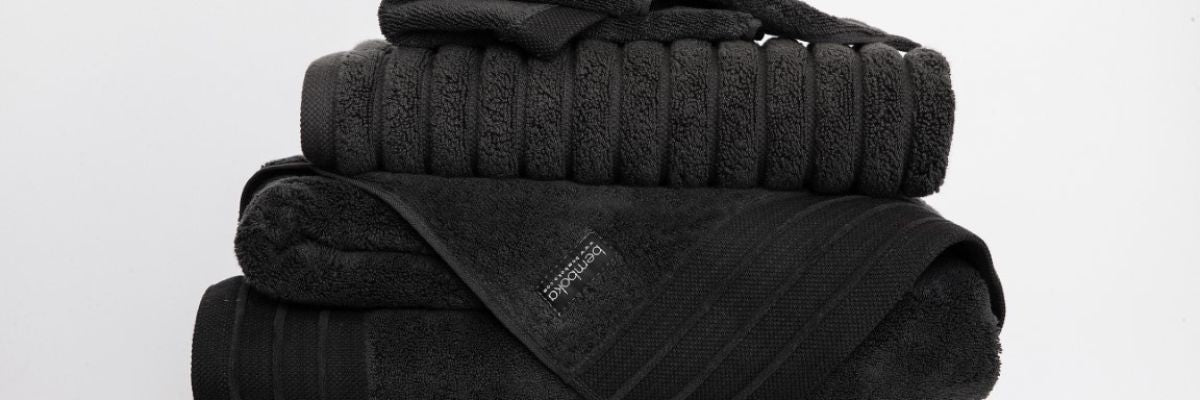 Collection: Cosmetic Travel Bags & Towels Collection: Cosmetic Travel Bags & Towels