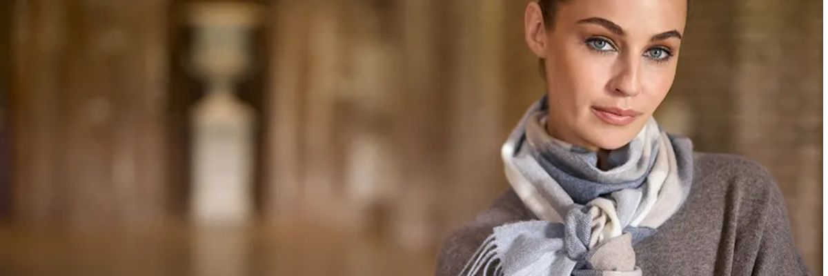 Collection: Womens Cashmere Scarves Collection: Womens Cashmere Scarves