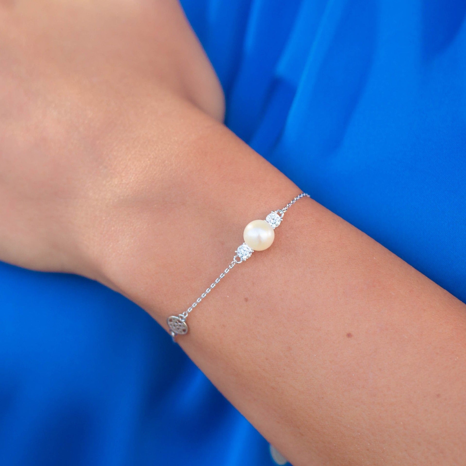 Collection: Pearl Bracelets Collection: Pearl Bracelets
