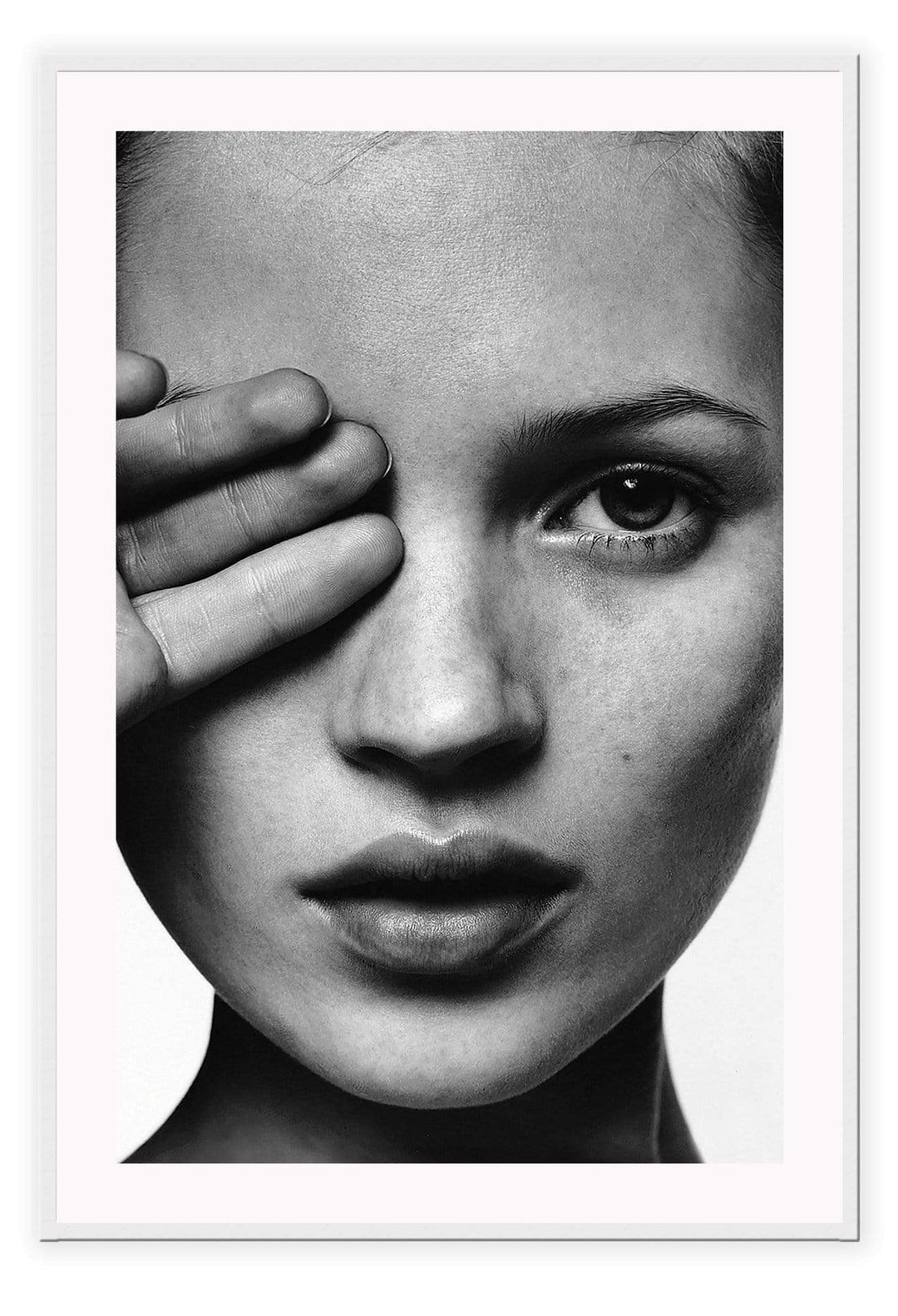 Canvas Print Small 50x70cm / White Kate Moss B&W Kate Moss B& W Wall Art : Ready to hang framed artwork. Brand
