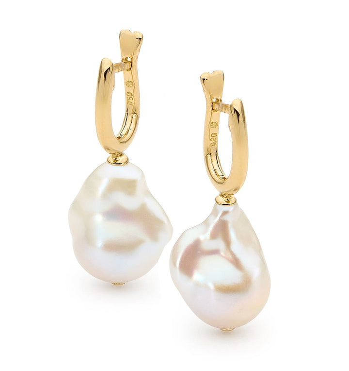 Ikecho Pearl Earrings Alessia Huggies Alessia Huggies Brand