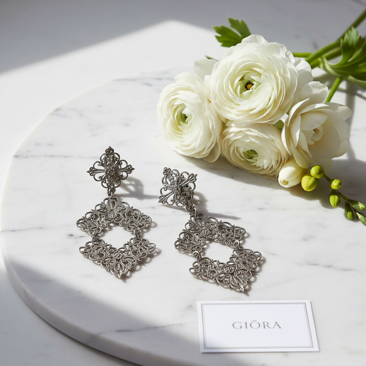 Marble &amp; White Flowers